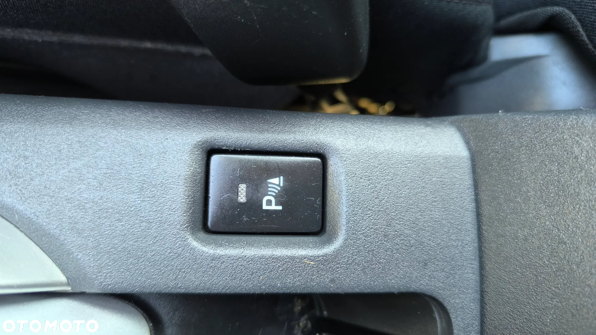 Toyota Auris 1.6 Executive - 32