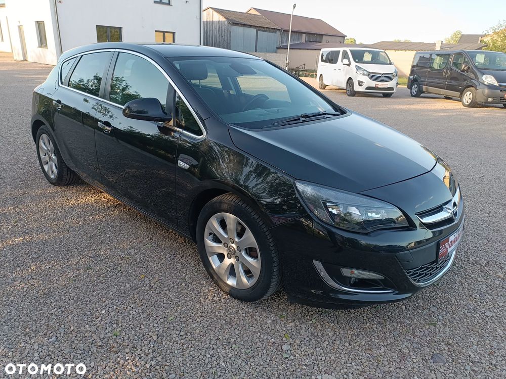Opel Astra 1.7 CDTI Cosmo - 11