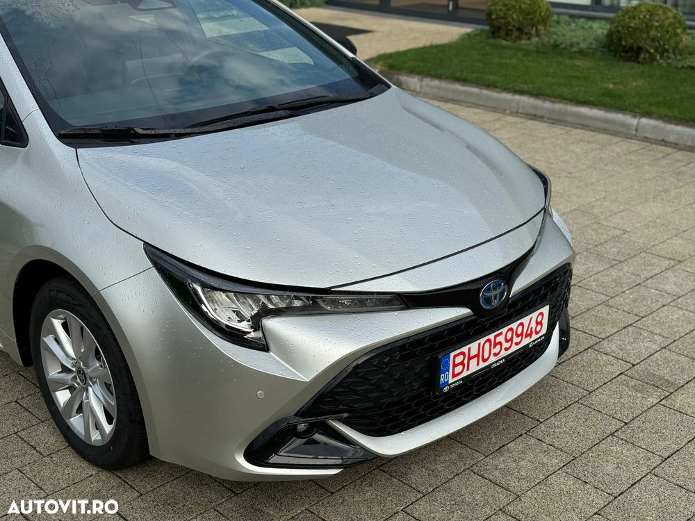 Toyota Corolla Sedan 1.8 HEV Business - 9