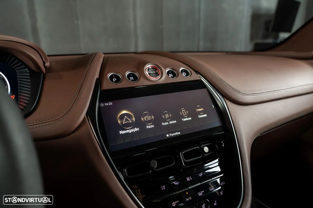 Aston Martin DBX 707 - 20