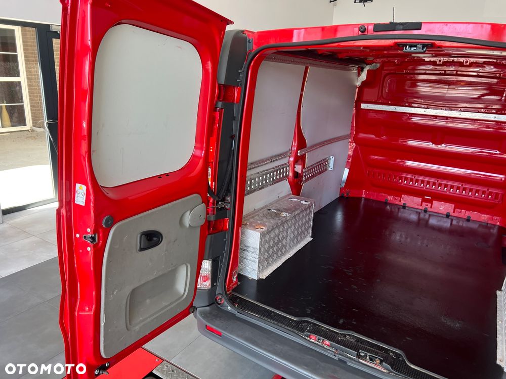 Renault Trafic - 23