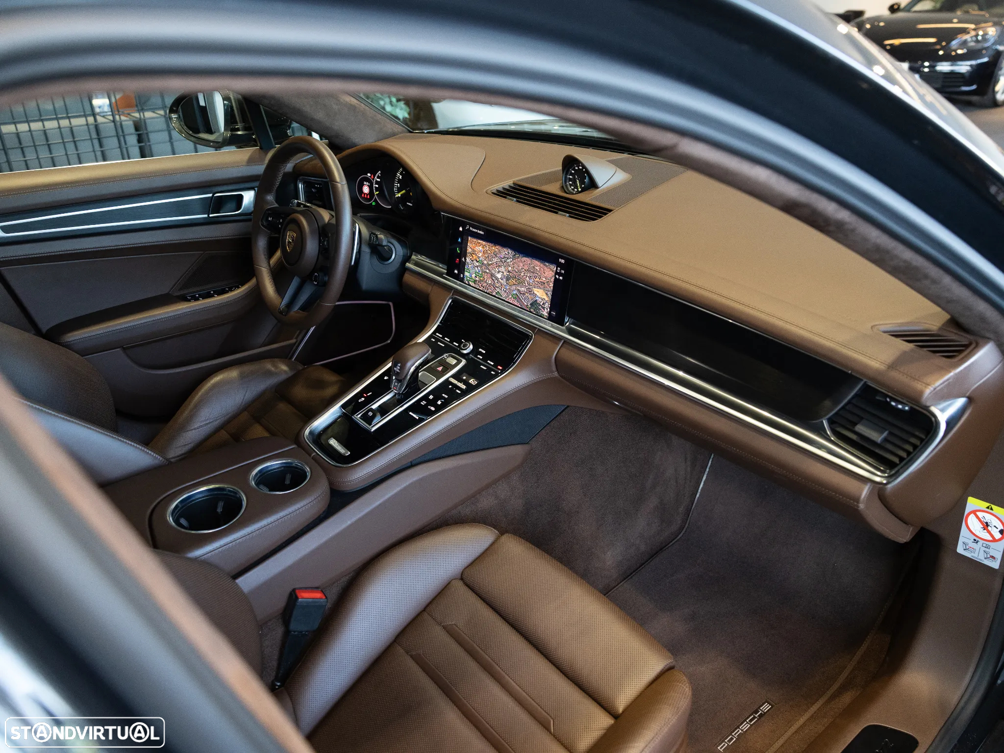 Porsche Panamera 4 E-Hybrid Platinum Edition - 53