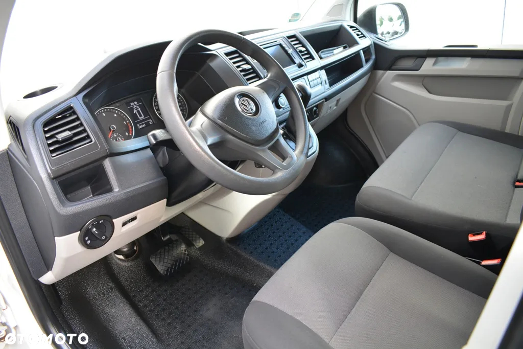 Volkswagen Transporter T6 TDI L1H1 DSG - 27