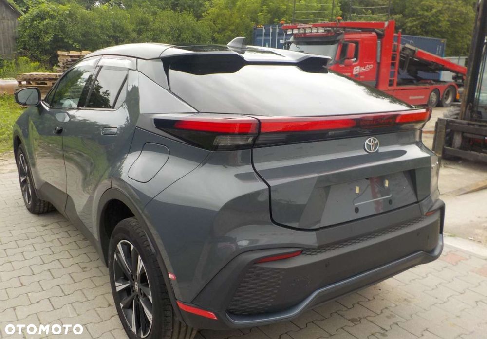 Toyota C-HR - 6