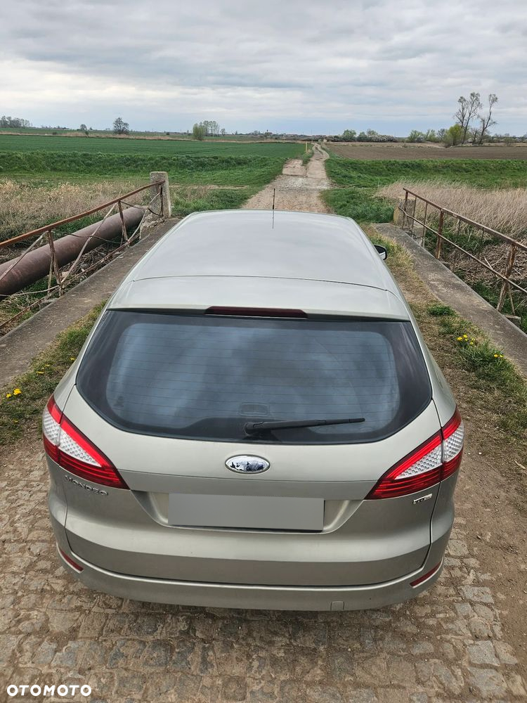 Ford Mondeo 2.0 TDCi Titanium - 11
