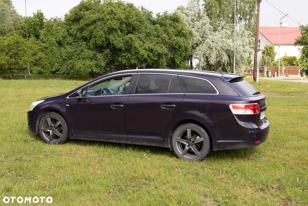 Toyota Avensis 2.2 D-4D Sol Plus - 6
