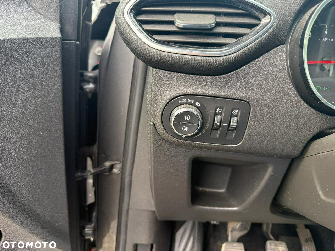 Opel Crossland X - 19