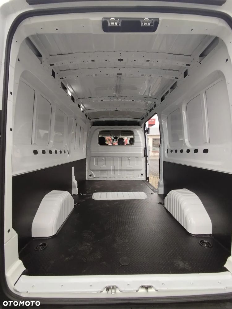 Maxus Delivery 9 - 16