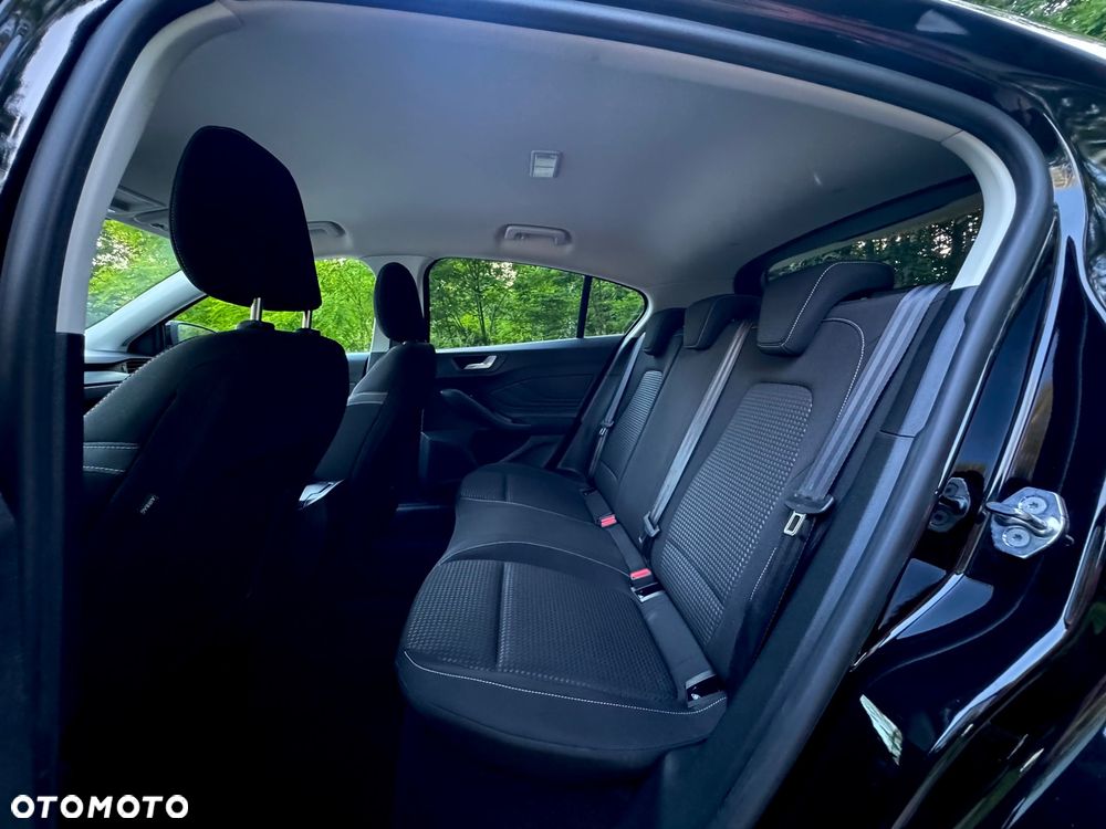 Ford Focus - 27