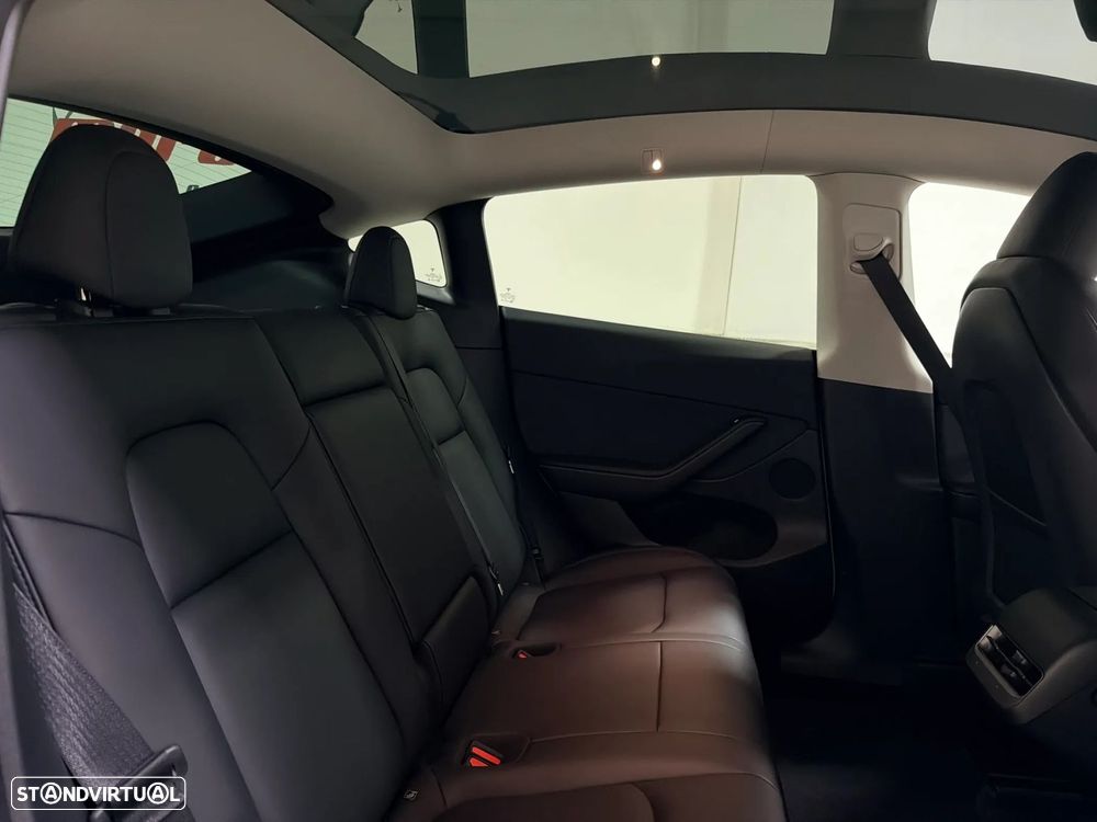 Tesla Model Y Tração Traseira - 36