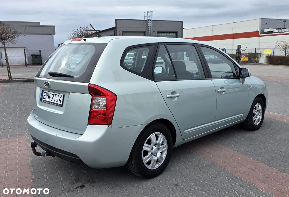 Kia Carens 2.0 CVVT LX Basis - 4