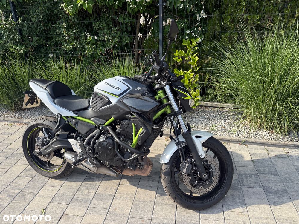 Kawasaki ER - 3