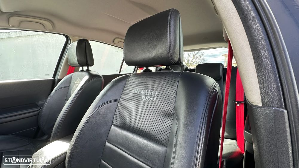 Renault Mégane 2.0 T 16V Sport - 25