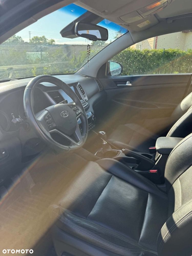 Hyundai Tucson 2.0 CRDI Comfort 4WD - 8