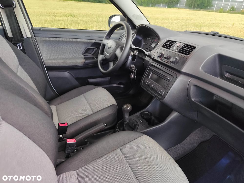 Skoda Fabia 1.4 16V Ambiente - 14