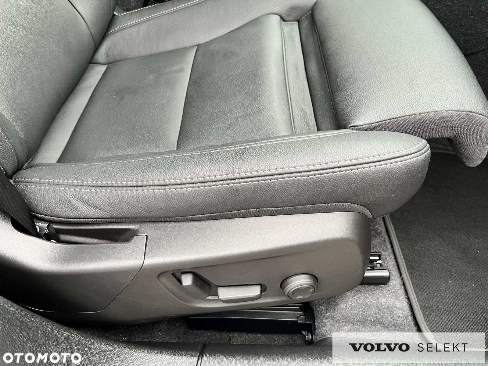 Volvo XC 40 - 26