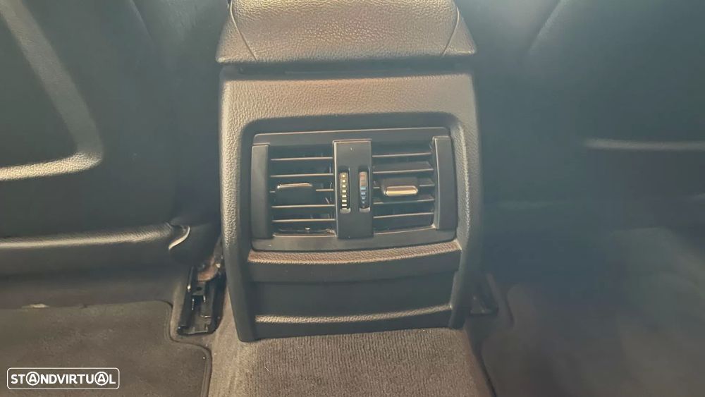 BMW 318 d Line Modern - 32