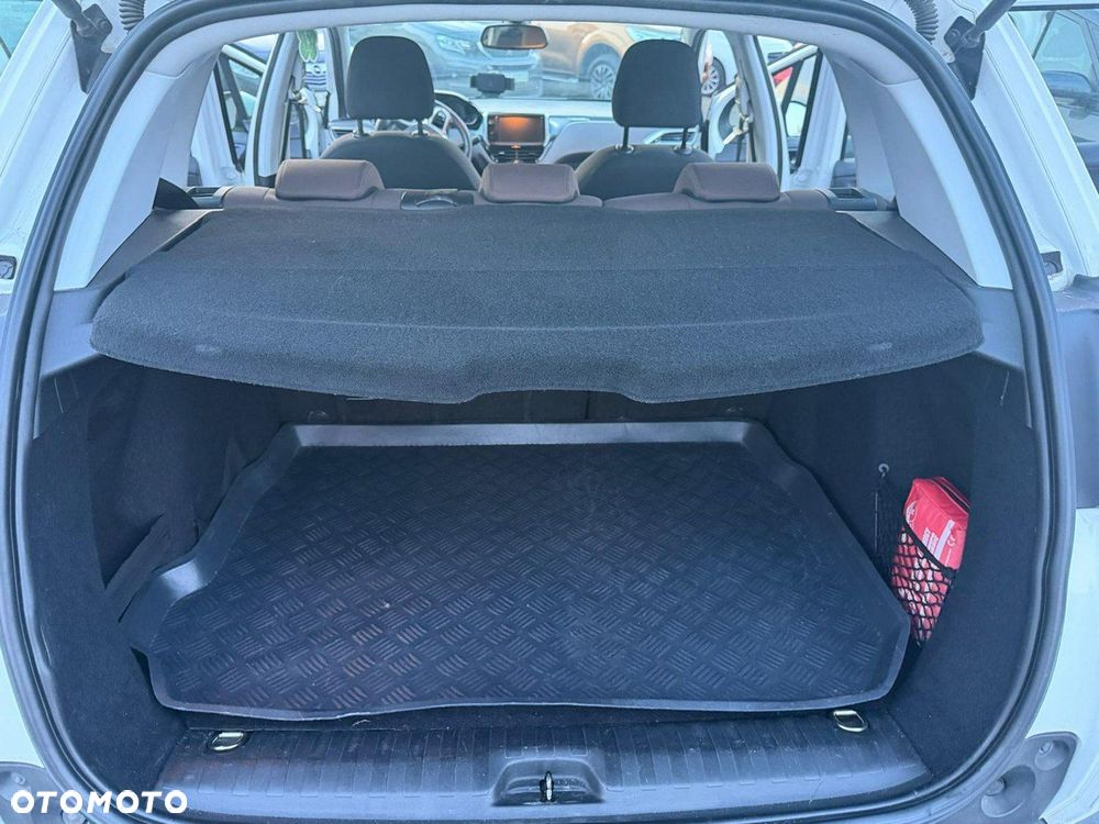Peugeot 2008 - 27