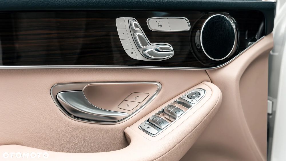 Mercedes-Benz GLC - 15