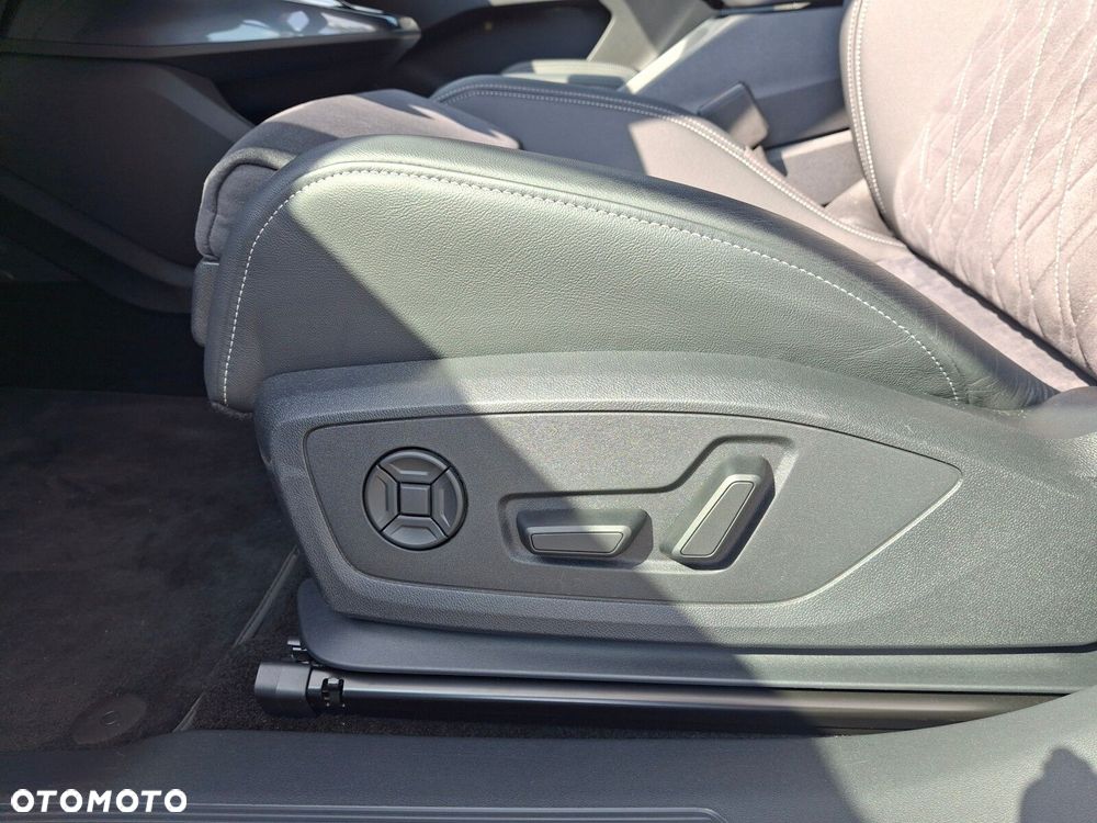 Audi Q4 e-tron - 13