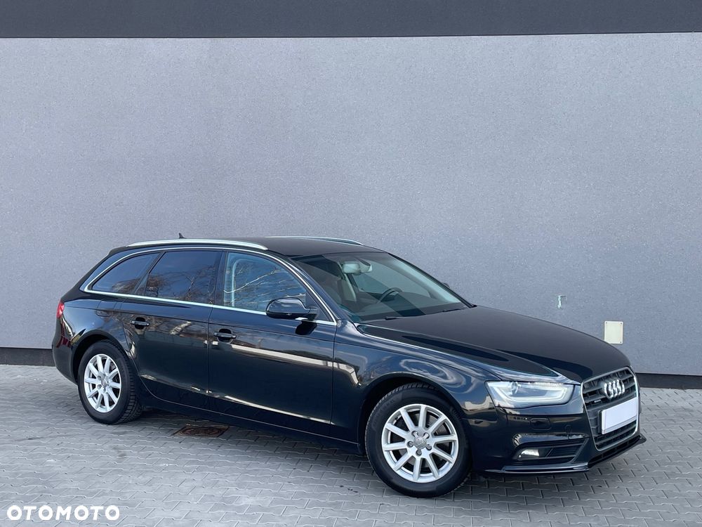 Audi A4 Avant - 1