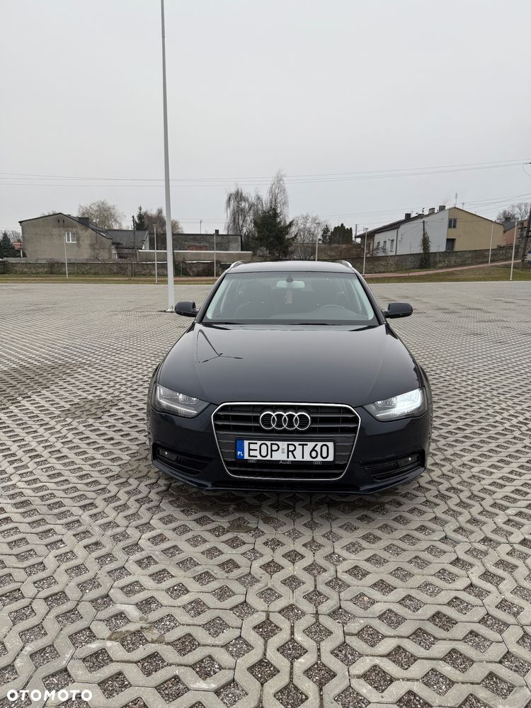 Audi A4 Avant 2.0 TDI - 10