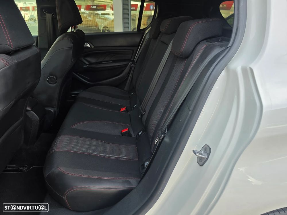 Peugeot 308 BlueHDi FAP 130 Stop & Start GT Pack - 28