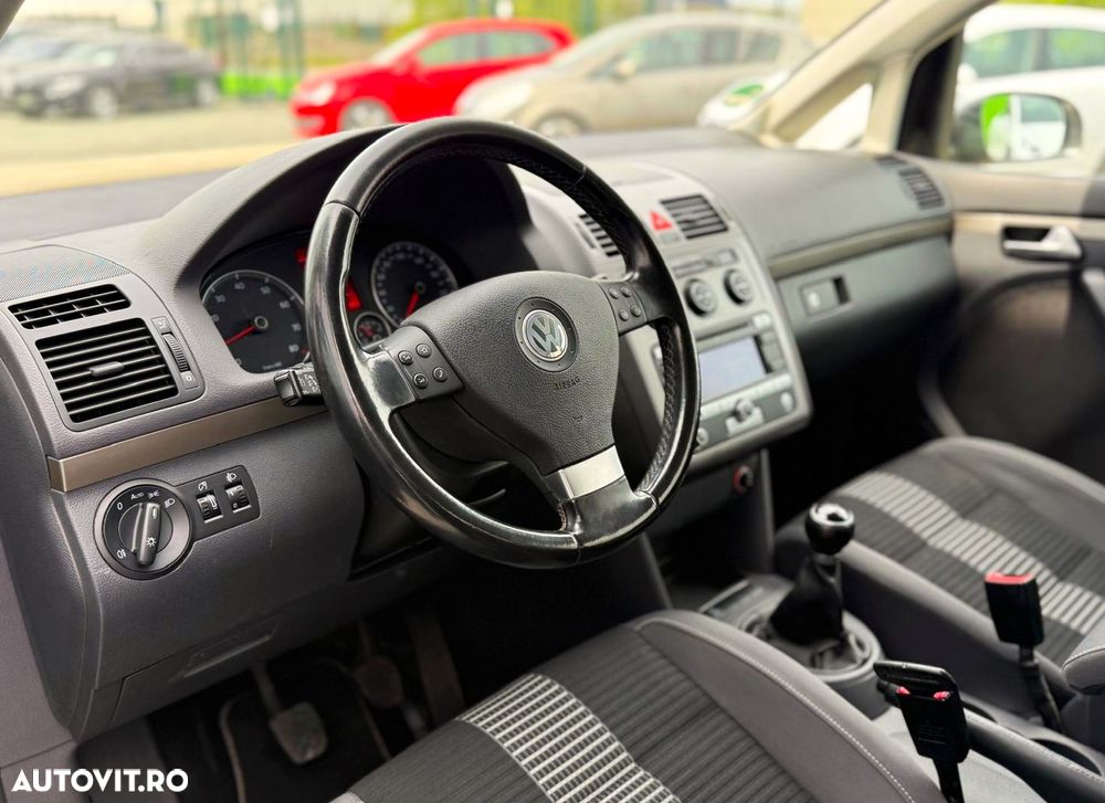 Volkswagen Touran 1.6 United - 6