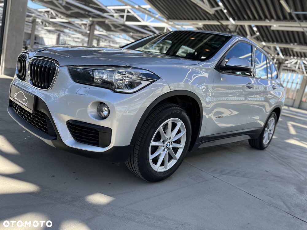 BMW X1 sDrive18d - 9