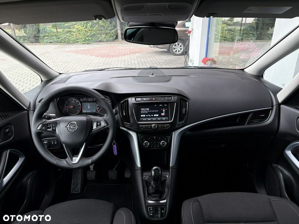 Opel Zafira - 15