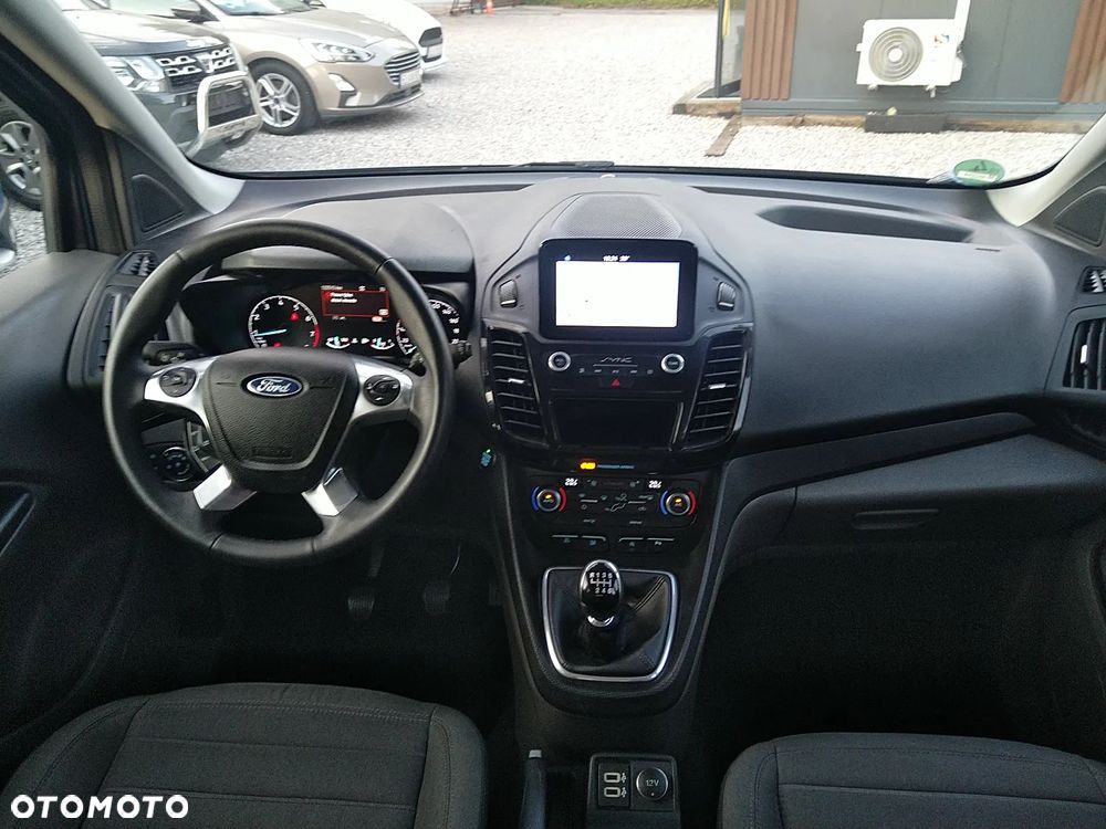 Ford Tourneo Connect - 13