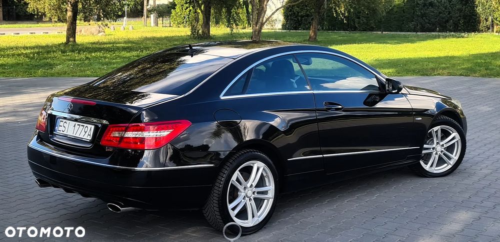 Mercedes-Benz Klasa E - 9
