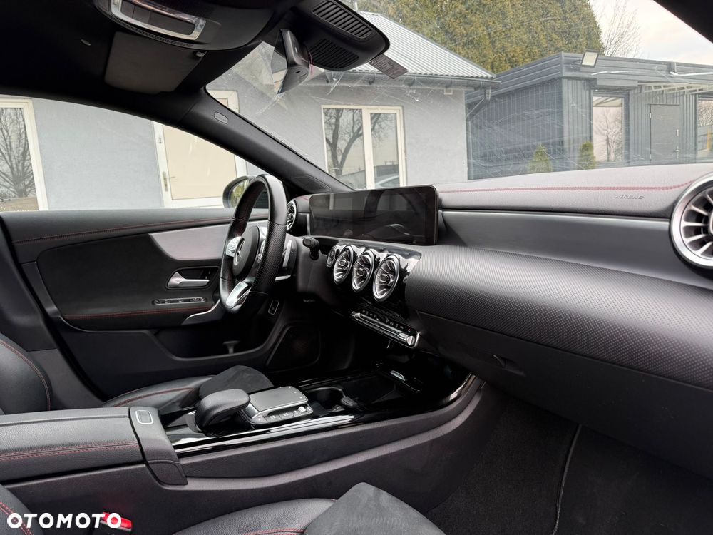 Mercedes-Benz CLA 180 d 8G-DCT AMG Line - 14