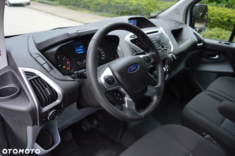 Ford TRANSIT CUSTOM L2H1 - 9