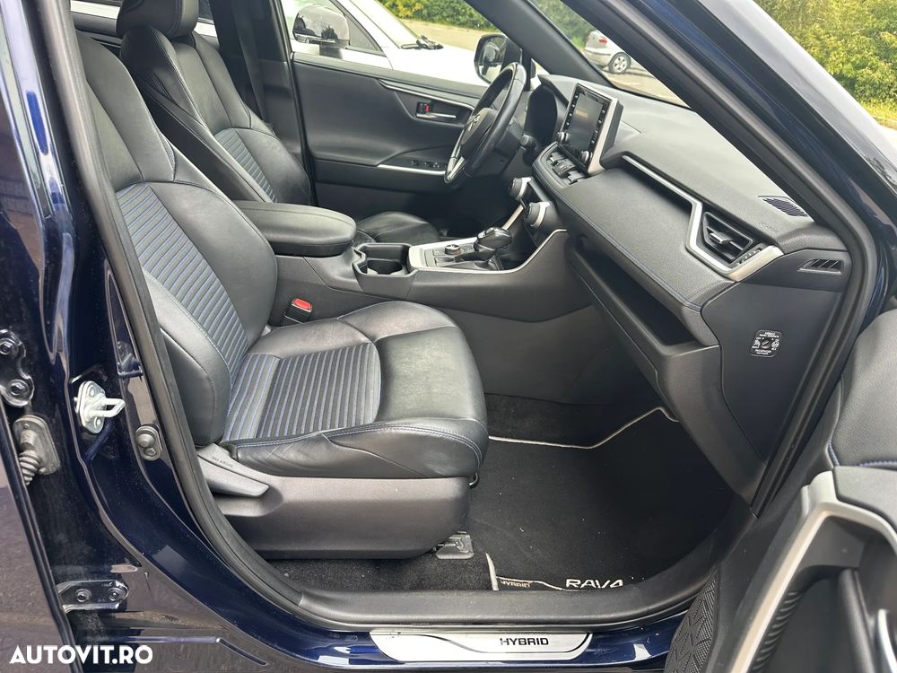 Toyota RAV4 2.5 4x4 Hybrid Style Selection - 12