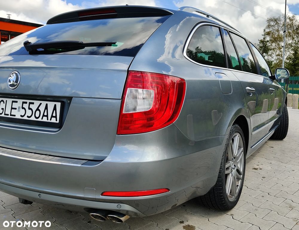 Skoda Superb 3.6 FSI 4x4 Elegance DSG - 11