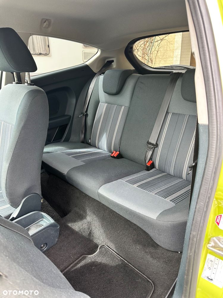 Ford Fiesta 1.25 Trend - 32