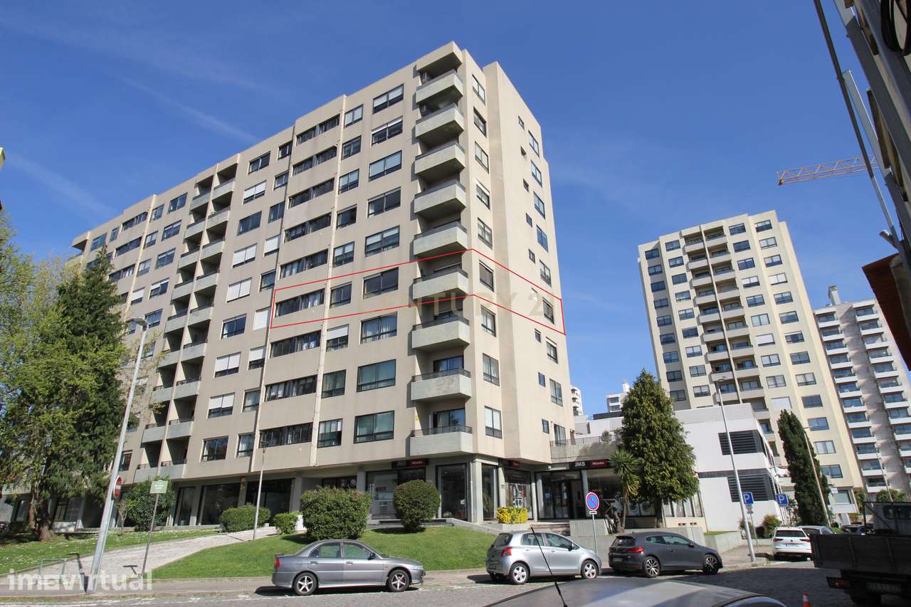 Espetacular Moradia T4 em Ramalde, Porto - Grande imagem: 3/60