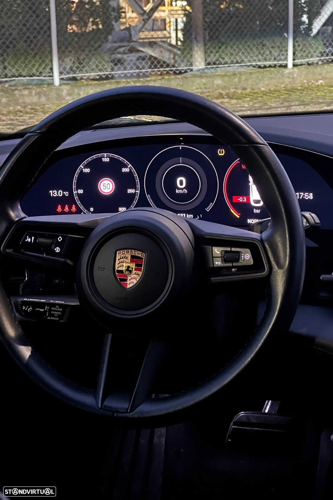 Porsche Taycan Cross Turismo 4 - 30