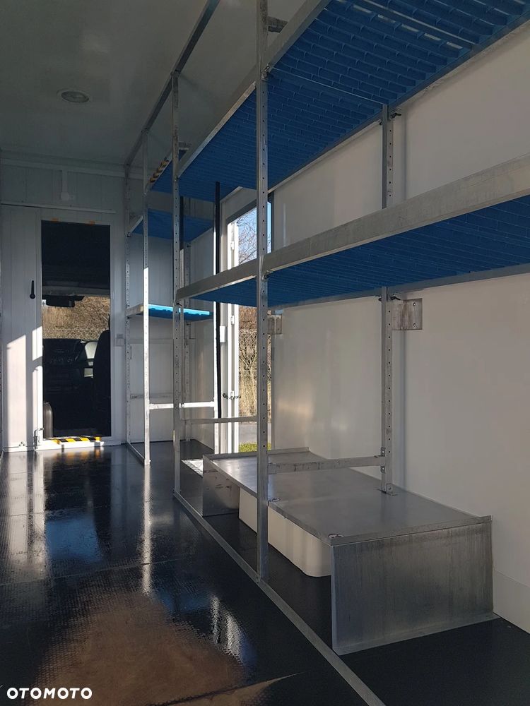 Iveco DAILY KONTENER NISKOPODŁOGOWY 4,43x2,23x2,42 SKLEP FOODTRUCK BAR KLIMA KONIOWÓZ KAMPER - 25