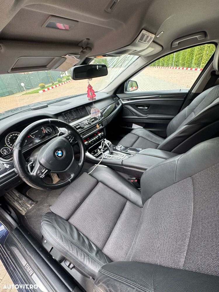 BMW Seria 5 525d xDrive - 7