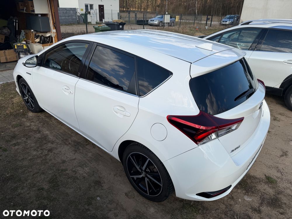 Toyota Auris - 10