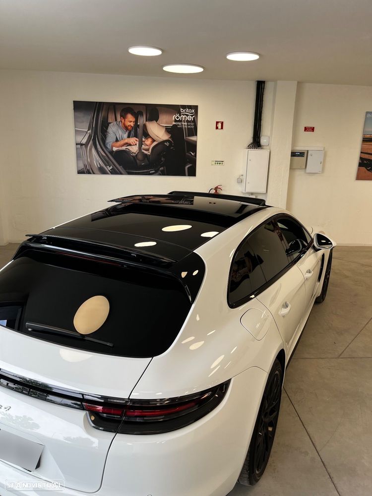 Porsche Panamera 4 E-Hybrid - 36