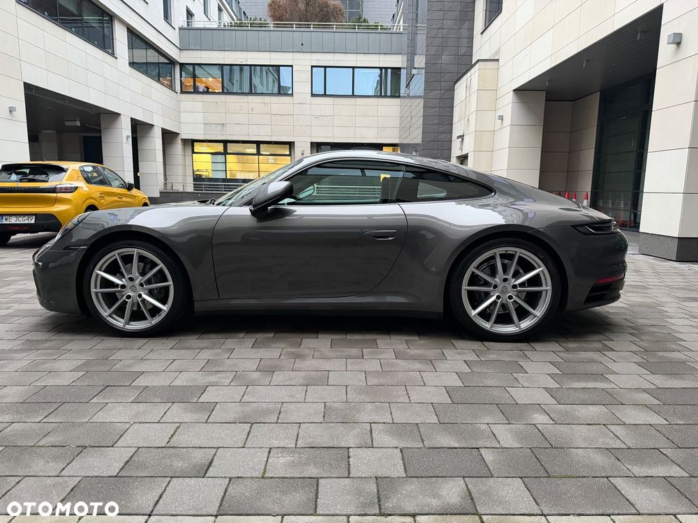 Porsche 911 Carrera - 7