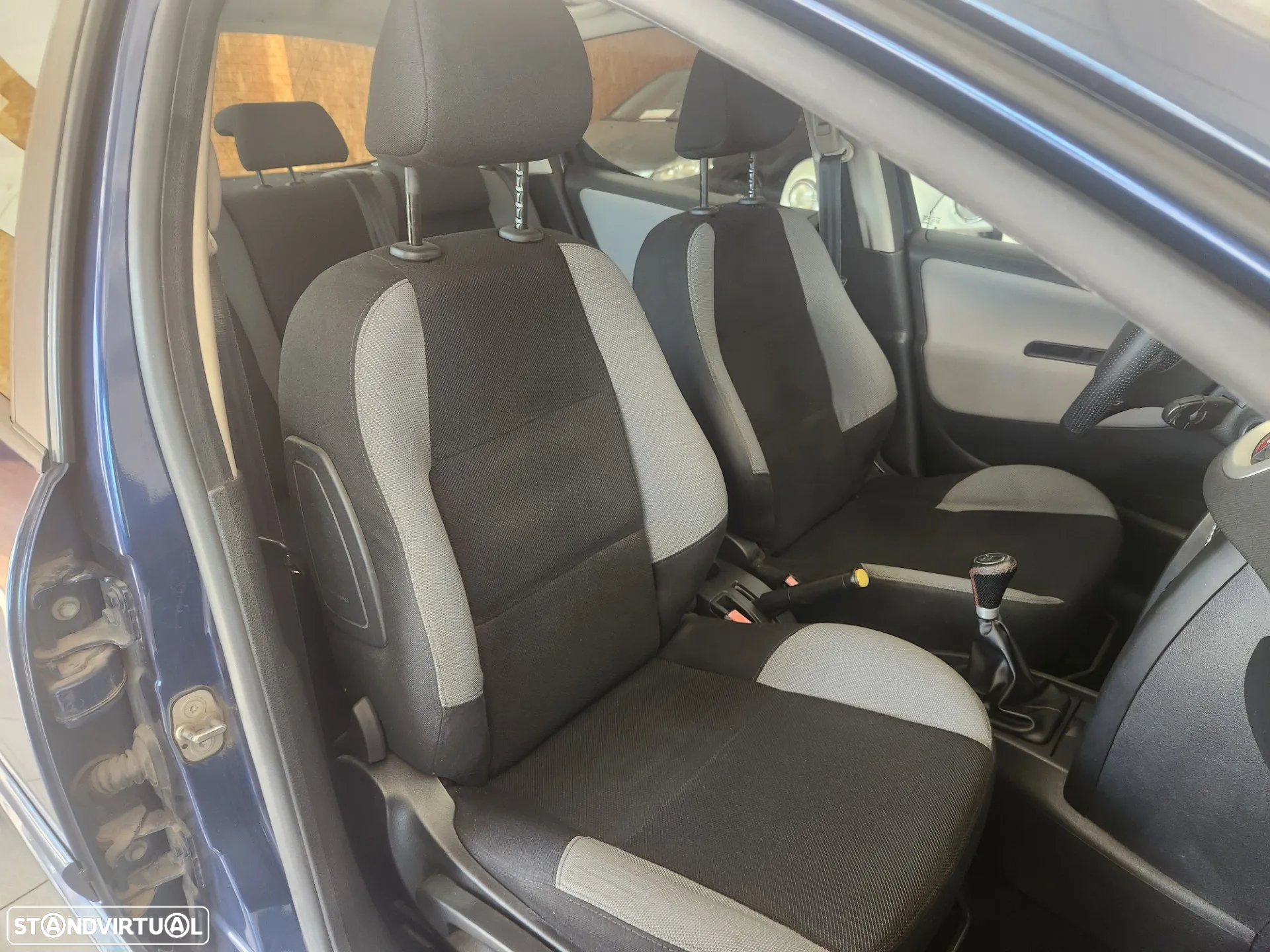 Peugeot 207 1.4 16V Trendy - 21