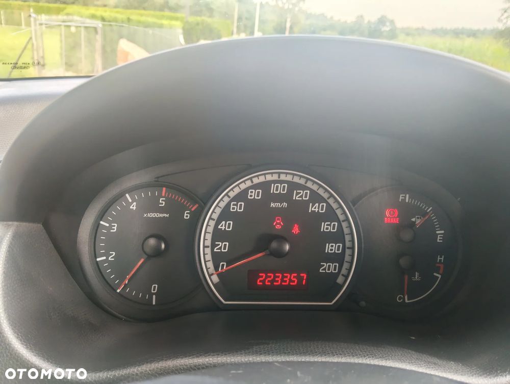 Suzuki Swift - 9