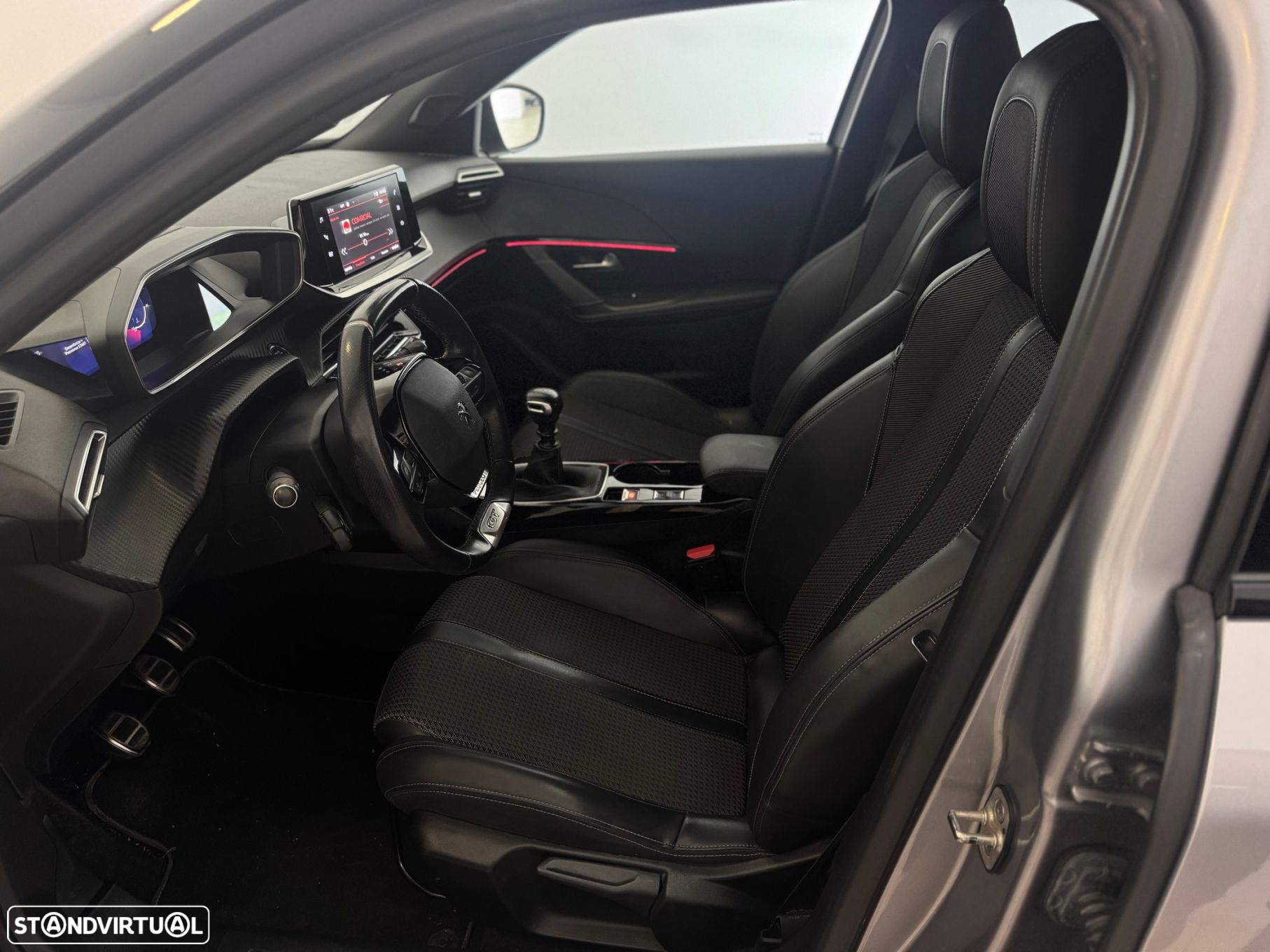 Peugeot 2008 1.2 PureTech GT Line - 9