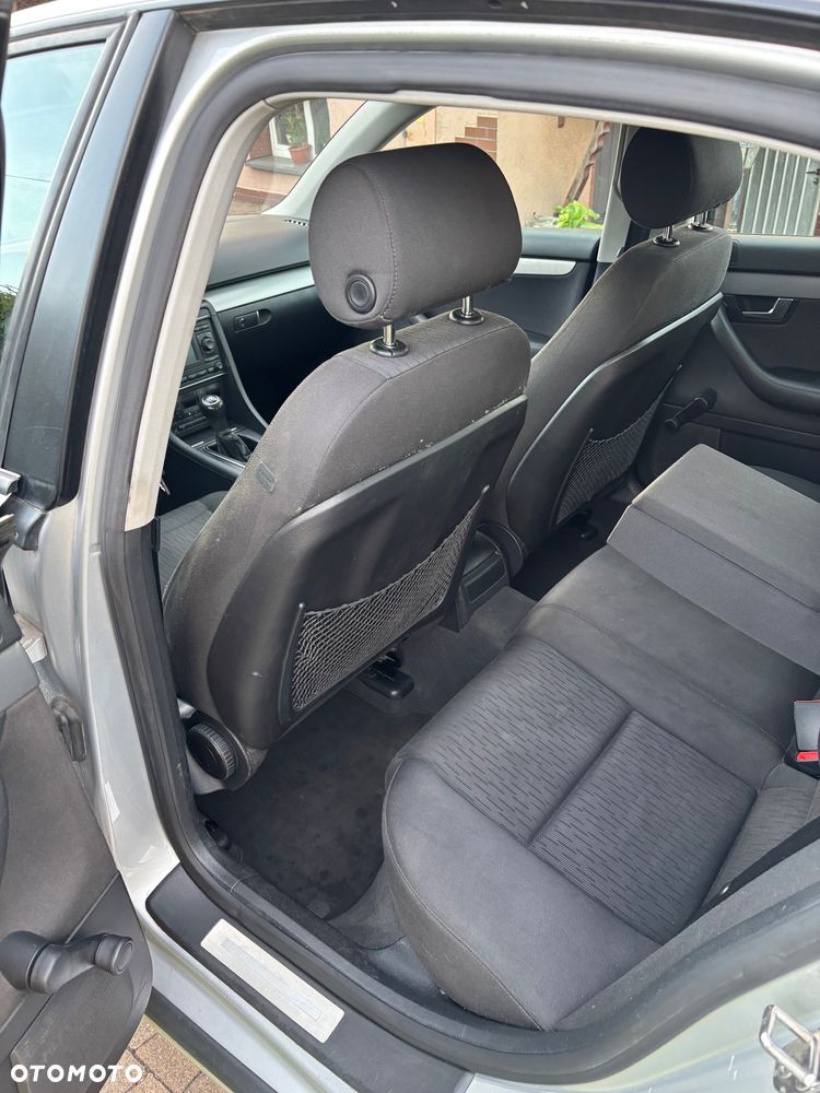 Audi A4 Avant 1.6 - 12