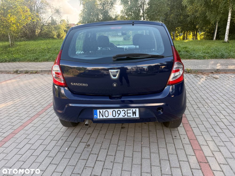 Dacia Sandero 1.2 16V Laureate II - 6