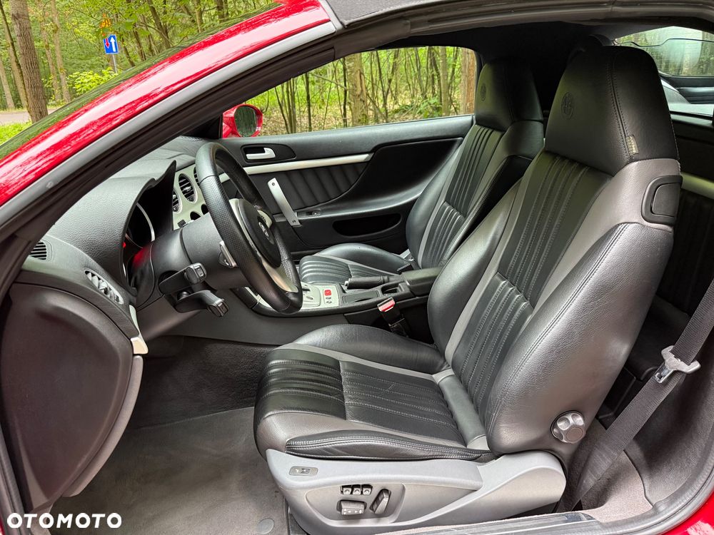 Alfa Romeo Spider 3.2JTSQ4 Q-Exclusive - 12